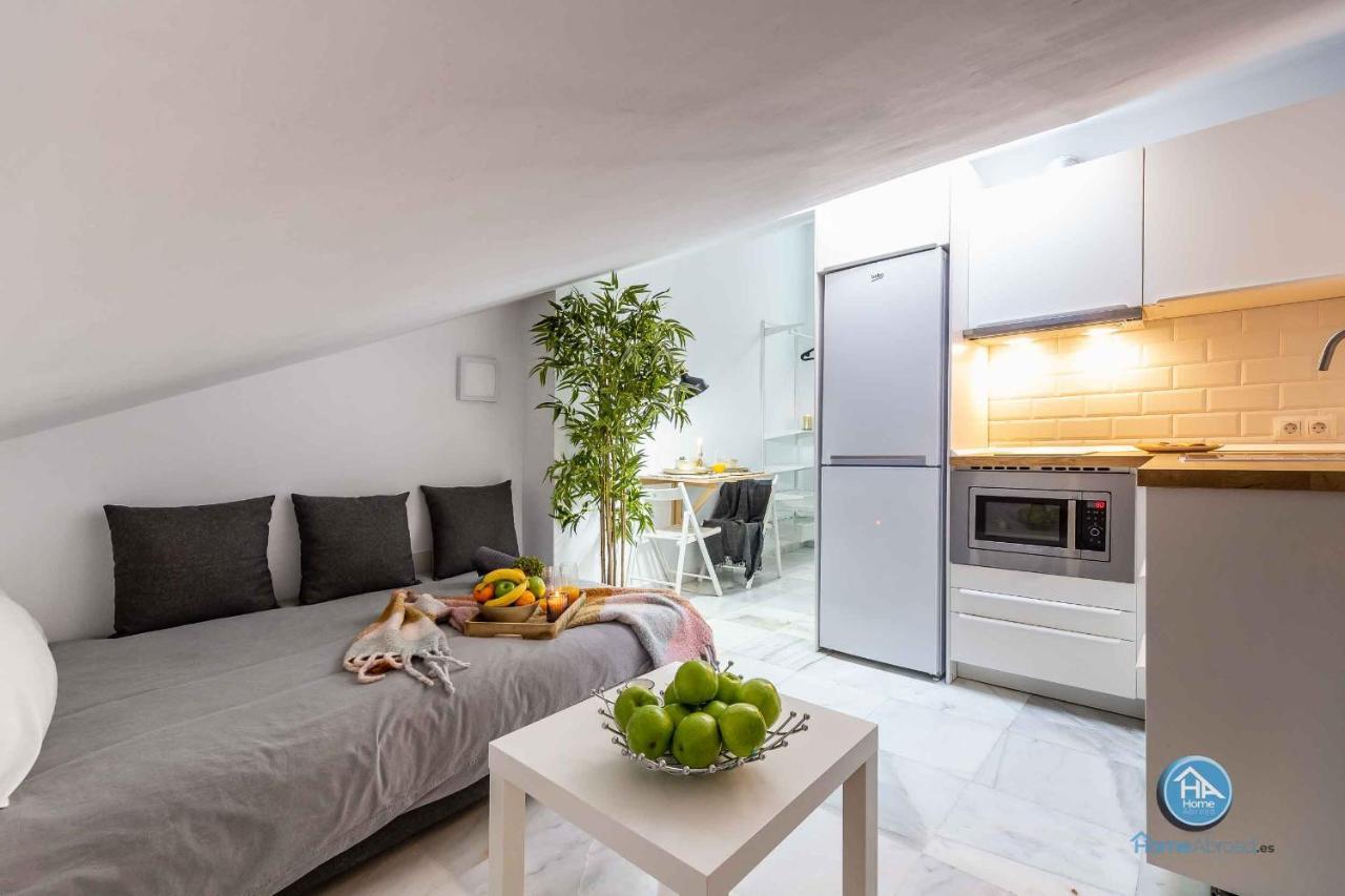 Apartamentos Marmoles Malaga Center 외부 사진