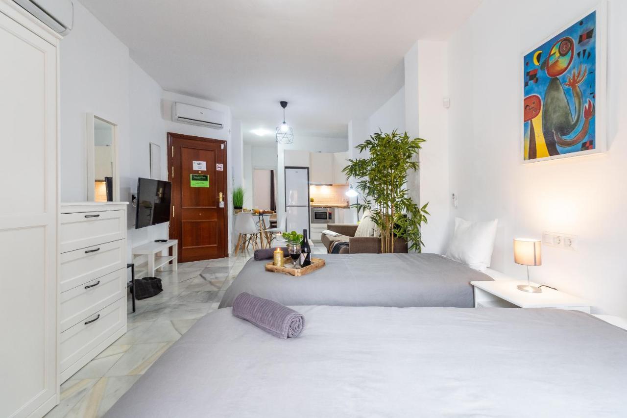 Apartamentos Marmoles Malaga Center 외부 사진